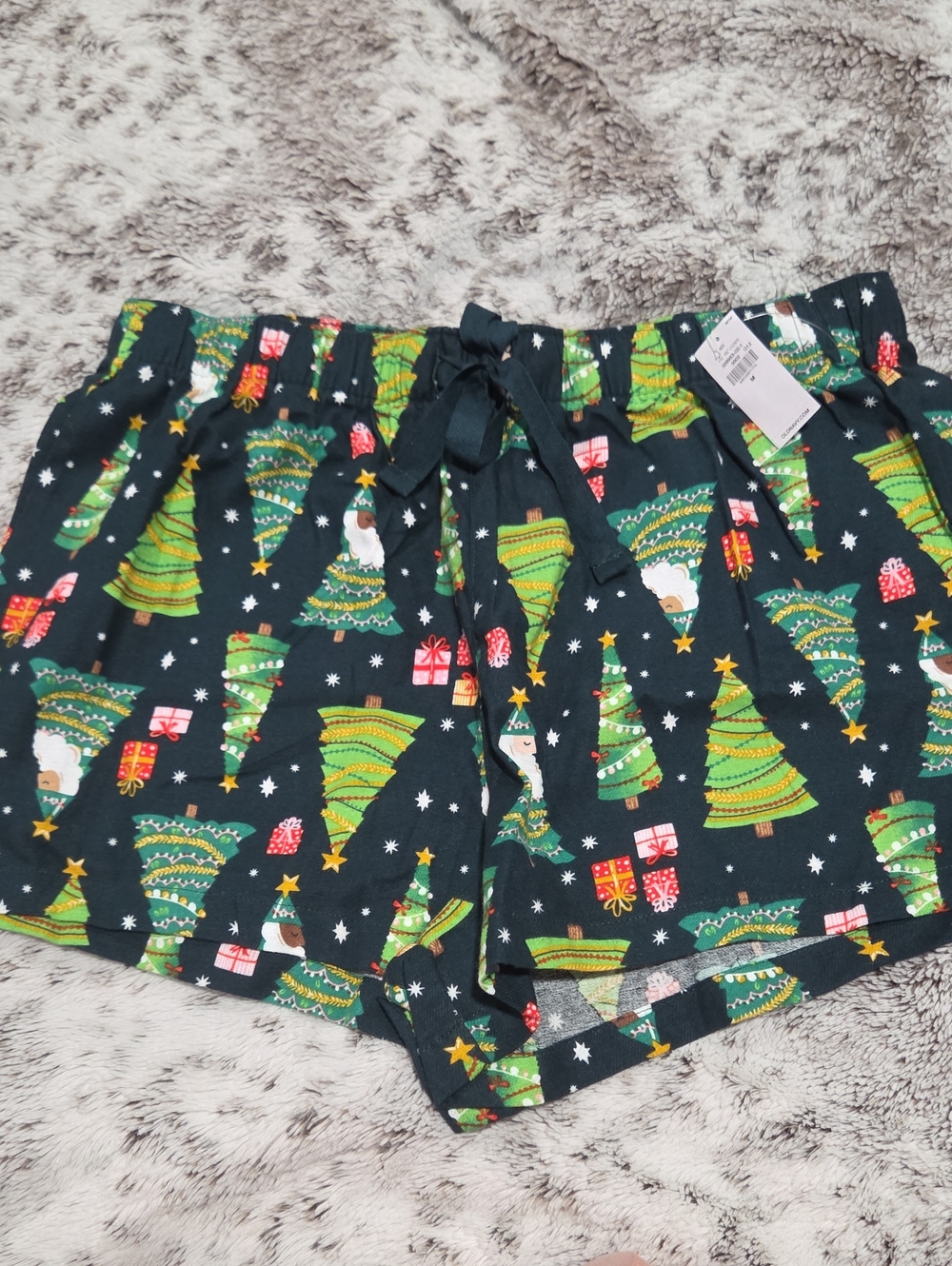Women’s Holiday Print Sleep Shorts - Green Christmas Tree